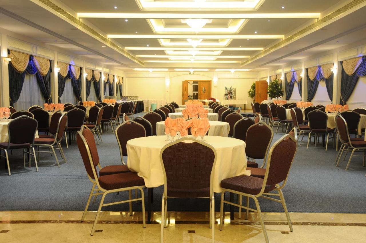 Johny International Hotel Mascate Extérieur photo