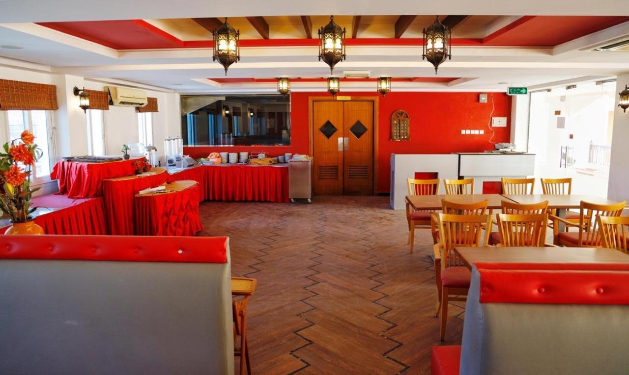 Johny International Hotel Mascate Extérieur photo