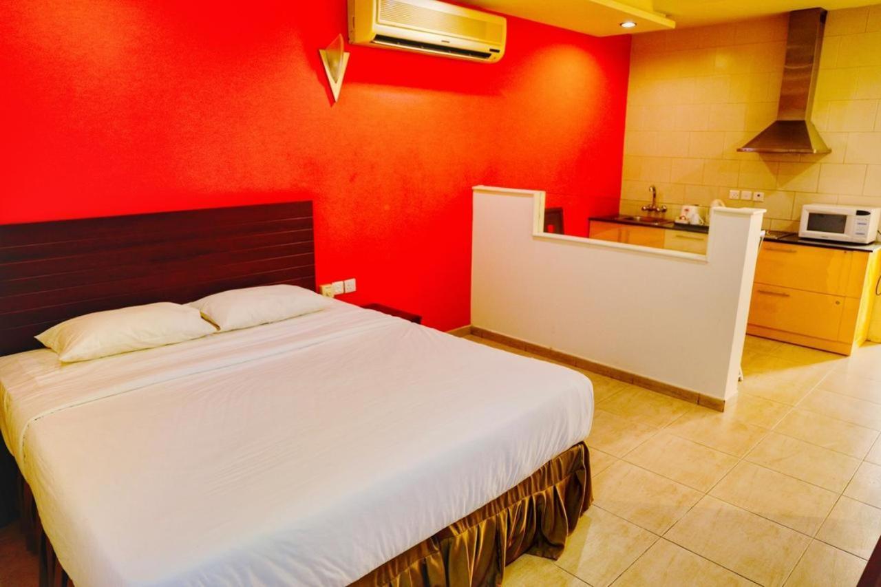 Johny International Hotel Mascate Extérieur photo