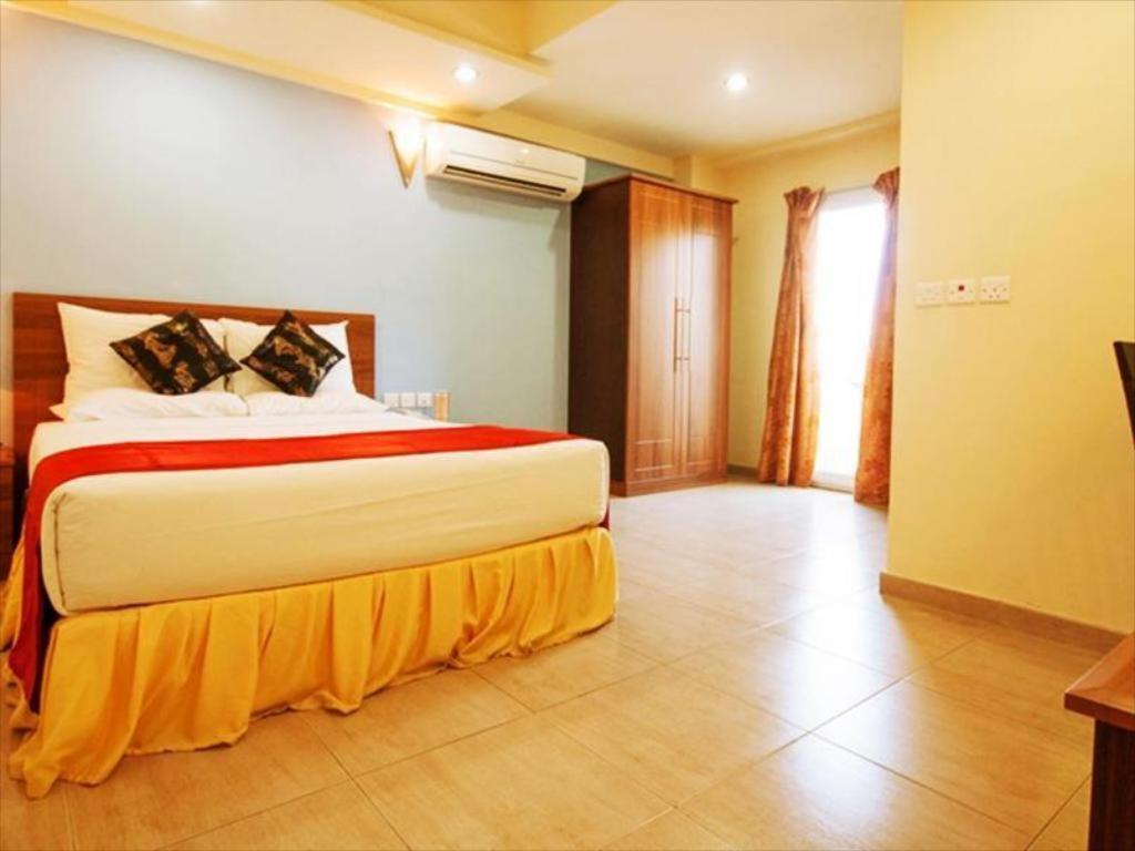Johny International Hotel Mascate Extérieur photo