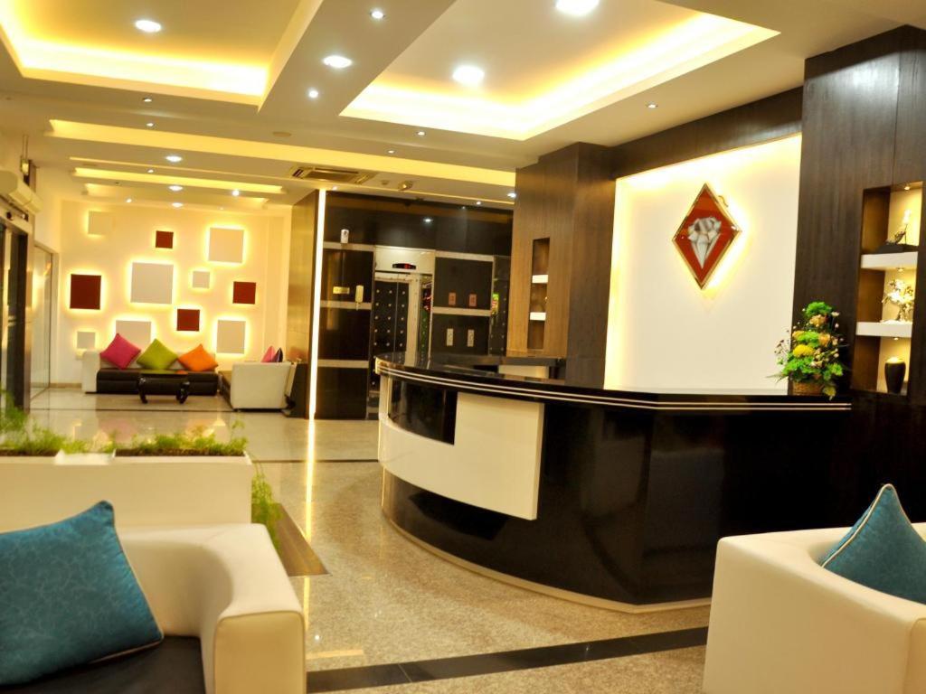 Johny International Hotel Mascate Extérieur photo