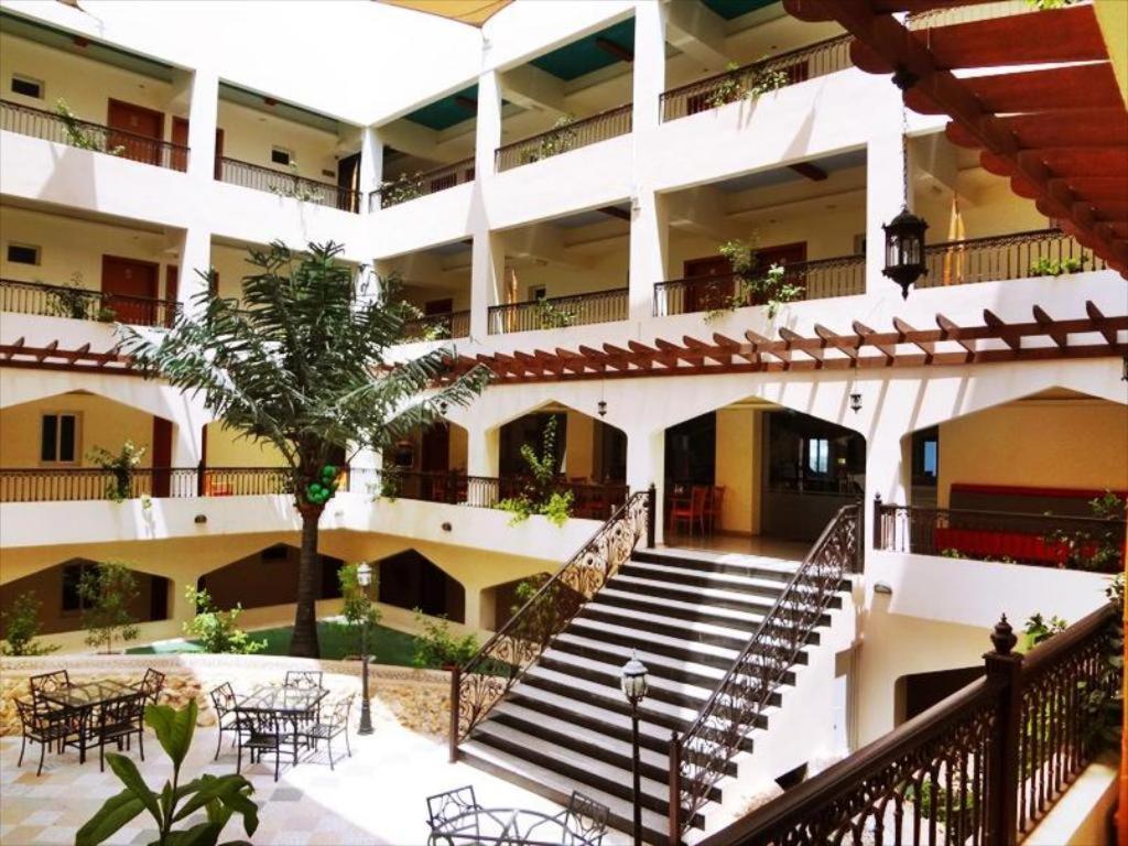 Johny International Hotel Mascate Extérieur photo
