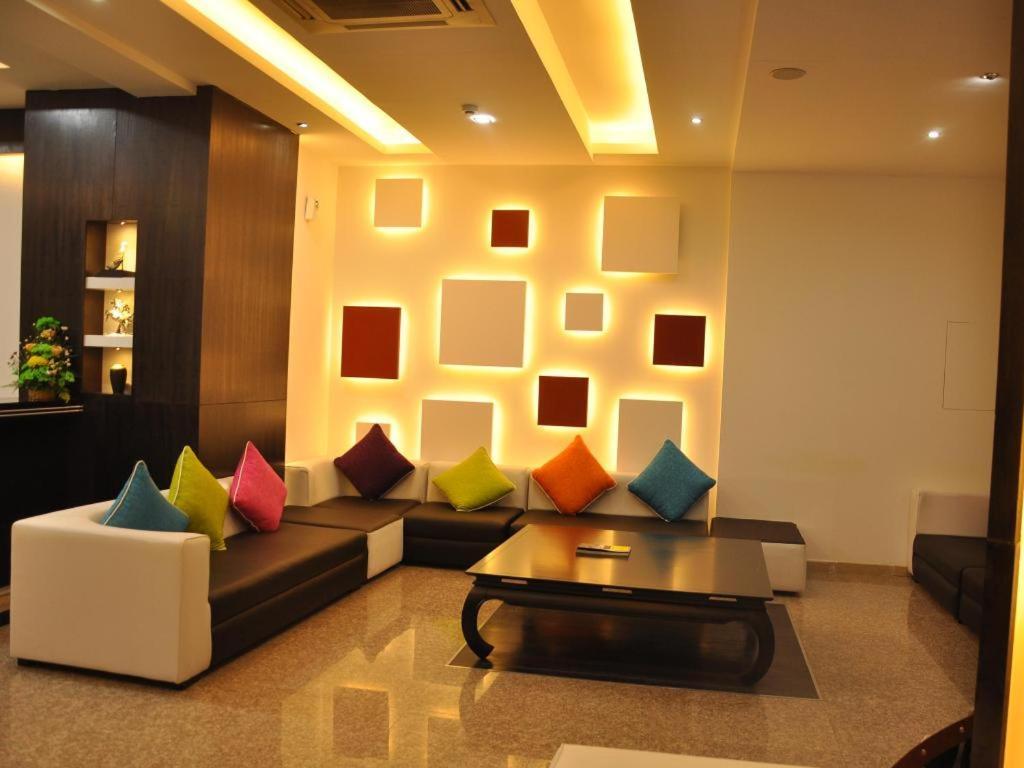 Johny International Hotel Mascate Extérieur photo